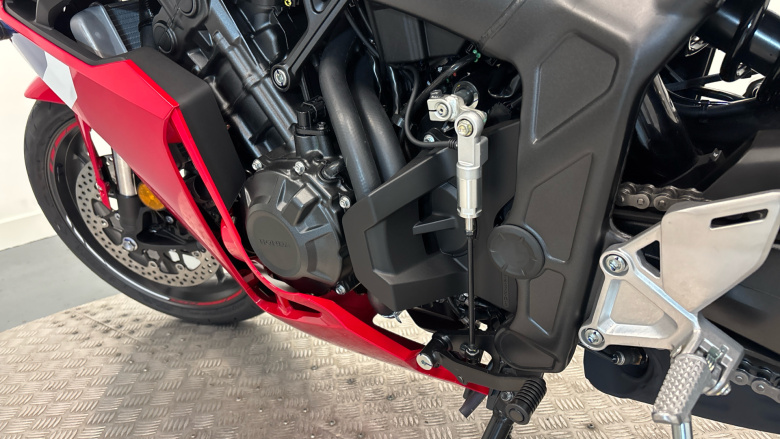 Honda CBR650R E-Clutch (26MY)